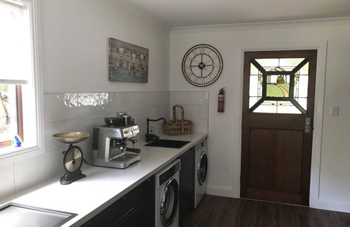 Geeveston Cottage | Kymmik Cottage - A slice of Tasmanian paradise