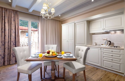 Mystras Hotel | Kyniska Palace Conference & Spa
