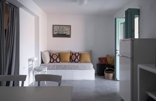 Kithnos House | KYON Beach Suite-C 2min by the sea Skilos, Kythnos