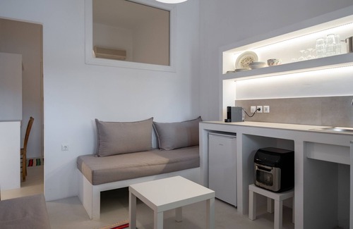 Kithnos House | KYON Beach Suite-D 2min by the sea Skilos, Kythnos