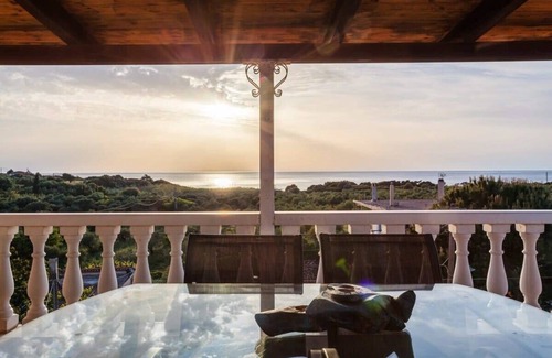 Kiparissia House | Kyparissia Seaside Loft-Sunsets near the sea