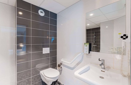 Chambray-les-Tours Hotel | KYRIAD DIRECT Tours Sud - Chambray Lès Tours