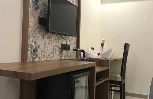 Solapur Hotel | Kyriad Hotel Solapur