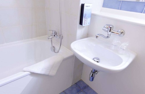 La Creche Hotel | Kyriad Niort Est - La Crèche
