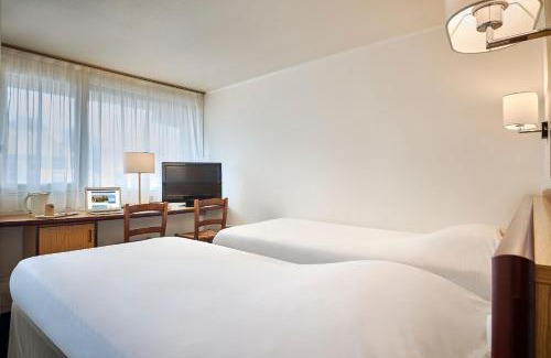 La Creche Hotel | Kyriad Niort - La Crèche