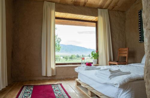 Naryn Region Hotel | KyzArt Hotel & Horse Tours
