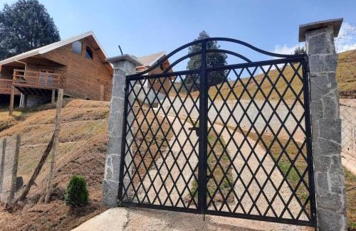 Jardim Europa House | Lá na Lagoinha - Casa Carneiro