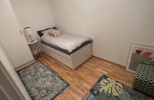 Taby Apartment | Lägenhet, 80kvm i Täby park