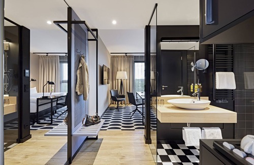 Peterborn Hotel | LÉGÈRE HOTEL Erfurt