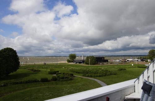 Lembruch Apartment | Lüttke Juwel, Ferienwohnung mit Traumhaftem Seeblick