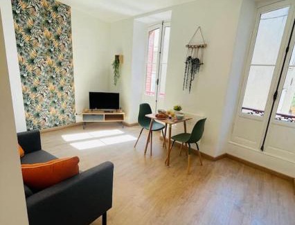 Caussade Apartment | L’échappée verte