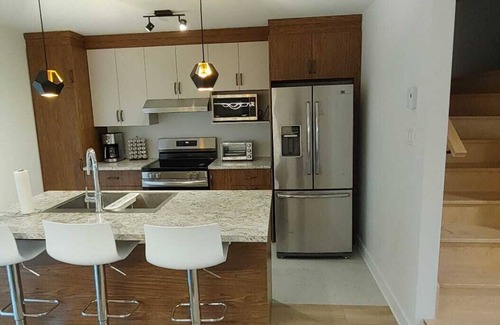 Salaberry De Valleyfield House | L'Éclat de Valleyfield - A peaceful stay