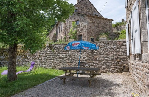 Saint-Leger-de-Peyre House | L'école - traditional 8-bed gîte in the parc les loups du Gévaudan