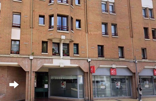 Calais Apartment | L'écureuil, studio en centre ville avec parking