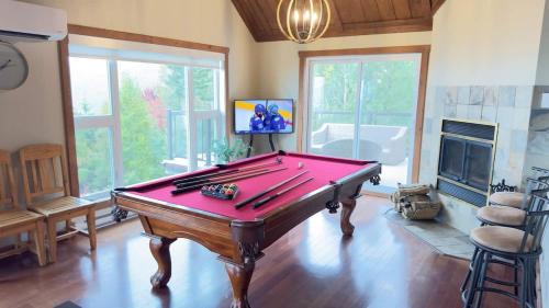 Petite-Riviere-Saint-Francois Ski Chalet | L'Audacieux - SPA, Billard, Poker, Arcade, fleuve, l'évasion VIP