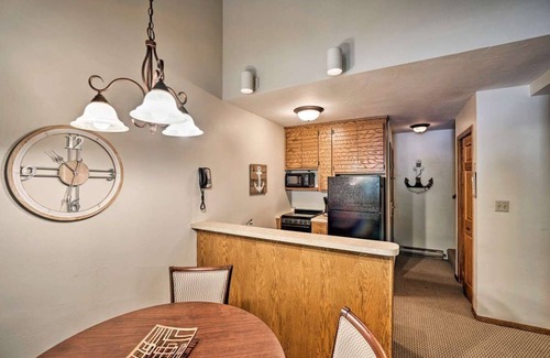 Egg Harbor Condo | [L a n d m a r k] Stunning views!