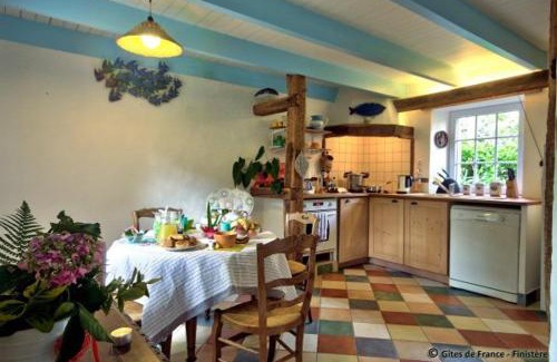Plouguin House | L~ABERCaiL