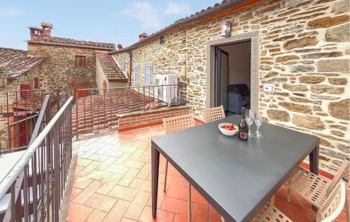 Castel Focognano Apartment | L'abete