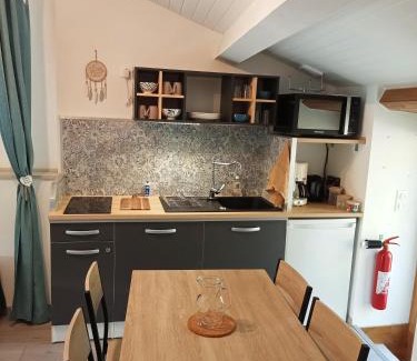 Vaudevant Bed & Breakfast | L'Abri-Gîte "Ô Jardin des Toiles"