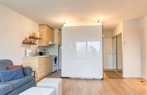 Saint Ferreol les Neiges Apartment | L'Agachoun - Ski & Bike 2mns from Mont St-Anne!