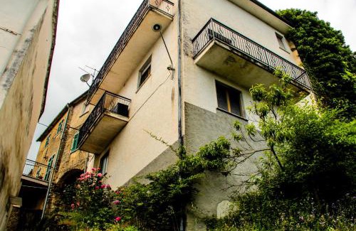 Borghetto di Vara House | L'AGOrà - Ca' du punte