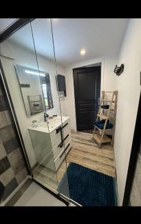 Touville House | L alauda