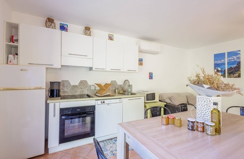Belgodere Apartment | L'Alivi di Losari 7 - piscine naturelle et jacuzzi