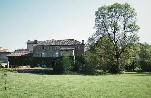 Saint-Dier-dʼAuvergne House | L'ancien Relais de Poste*