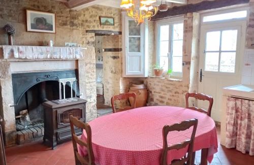 Le Cercueil House | L'ancienne épicerie