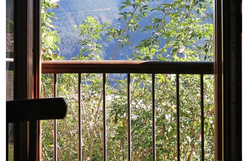 Leiguarda Cottage | L'Andorvio house for 11 people