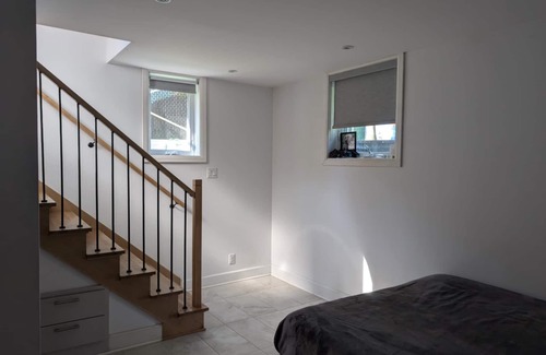 Vieux-Saint-Jean Apartment | L'Annexe (32+ nights)