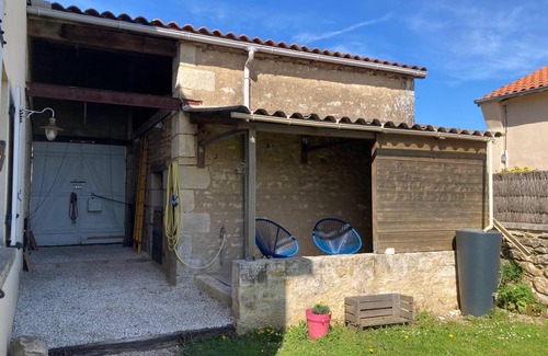 Lavoux House | L'Annexe - Family home near Futuroscope
