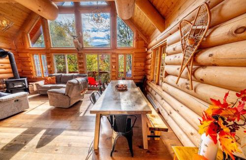 Notre-Dame-Auxiliatrice-de-Buckland Ski Chalet | L'Antaya - SPA Mountain
