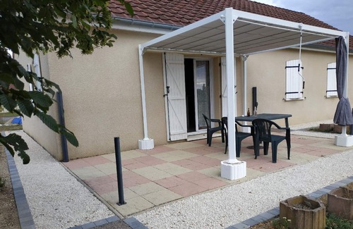 Champsevraine House | L'antistress meublé classé 3* 6 personnes proximité Langres et lac de la liez