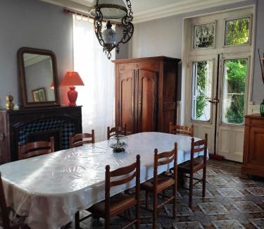 Conde-sur-Huisne House | L' Aphelide