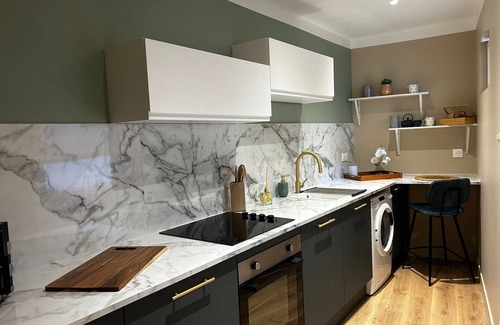 Venette Apartment | L'appart' du Bonheur. Idéal Pour Votre Séjours Touristique ou Business !