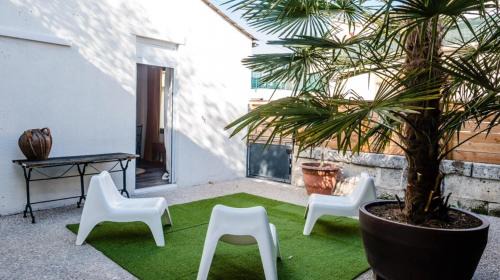 Ruelle-sur-Touvre Apartment | L'Appart