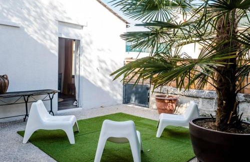 Ruelle-sur-Touvre Apartment | L'Appart