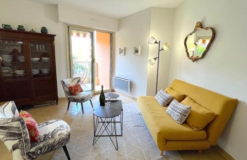 Golfe Juan Apartment | l'Appartement Magnolia