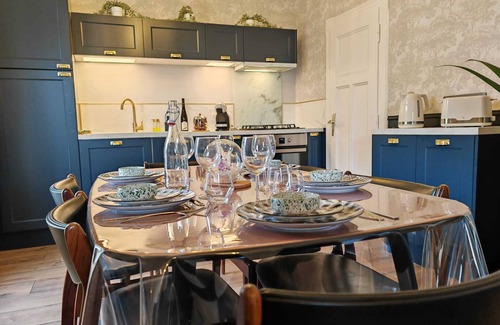 Plantieres Queuleu Apartment | L'appartement Vintage Le Temps d'une Pause 5 mns centre ville gare
