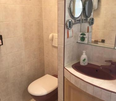 Binson-et-Orquigny Bed & Breakfast | L'Appentis