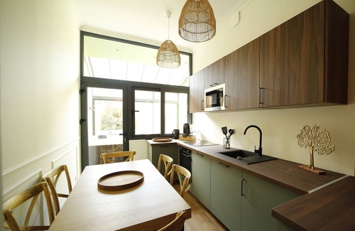 Cambrai Apartment | L Arbre d or Appart Hyper Centre SPA Couvert
