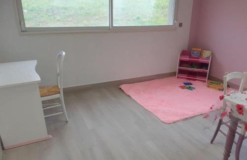 Nailloux Apartment | L'arche rose