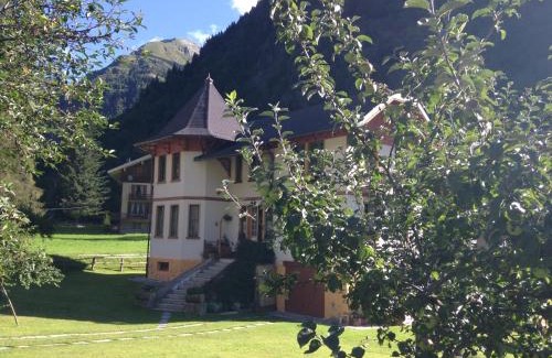 Alagna Valsesia Bed & Breakfast | L'aria di Casa