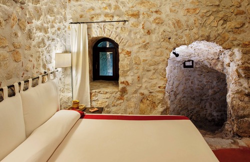 Teggiano Other | L' Armoniosa the magic of the medieval Macchiaroli Castle in Teggiano