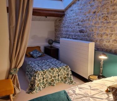 Taillant House | L'ARONDE GITES " La Cassine "