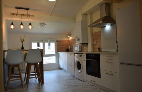 Goise-Champommier-Champclairot Apartment | L'arrêt de la Gare