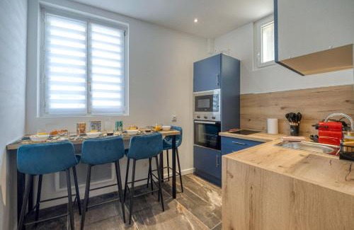 Quartier des Eaux-Claires Apartment | L'As de Coeur - Rocade - Tram