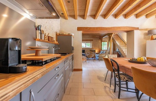 Seur Cottage | L'As de Seur, gîte classé, heated pool + garden, village center