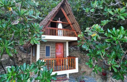 Puraran Other | L'Astrolabe - Private Beach